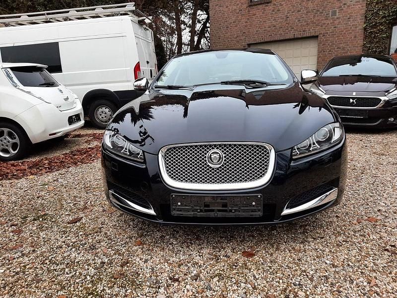 Gebraucht Jaguar XF Luxury 241 PS (177 kW) 2012 Blau Limousine