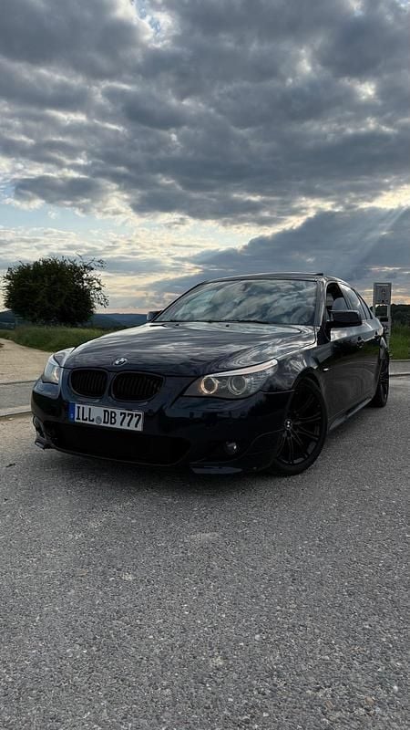 Schwarz Gebraucht 2008 BMW 530 M Sport Limousine | 6.700 € (Superpreis) - Bild 1/4