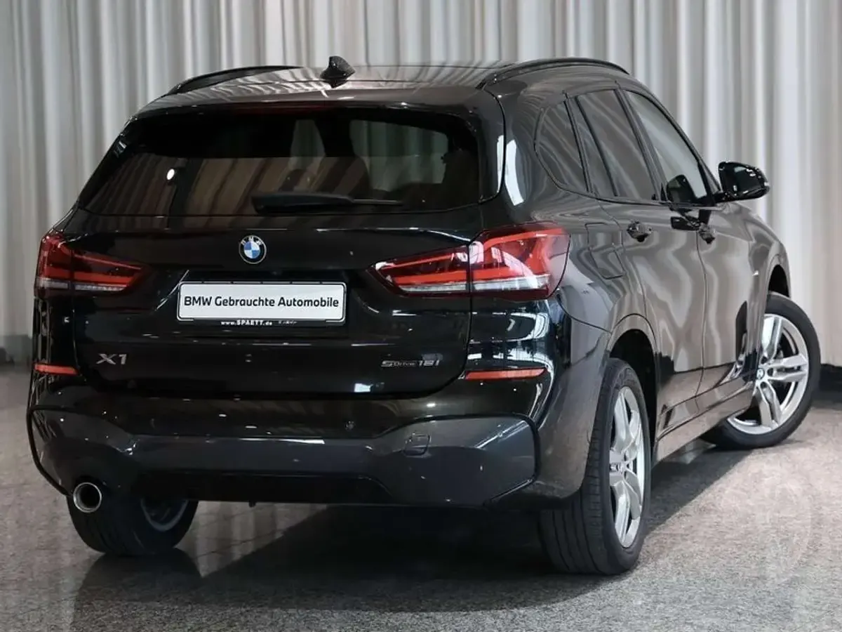 Gebraucht BMW X1 M Sport 136 PS (100 kW) 2021 Schwarz SUV
