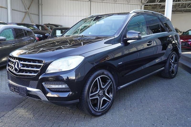 Gebraucht Mercedes ML350 AMG 258 PS (189 kW) 2011 Schwarz SUV