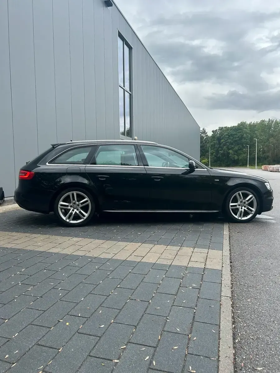 Gebraucht Audi A4 S-Line 150 PS (110 kW) 2014 Schwarz Kombi