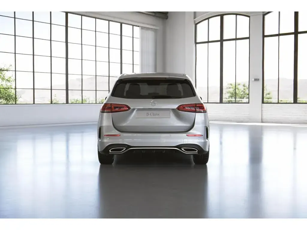 Gebraucht Mercedes B250 AMG 224 PS (164 kW) 2021 Iridiumsilber metallic Kleinwagen