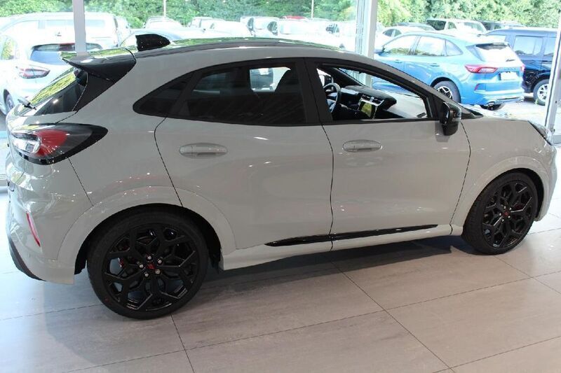 Neu Ford Puma ST 170 PS (125 kW) 2025 Grau SUV