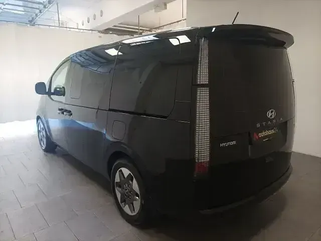 Gebraucht Hyundai Staria Prime 177 PS (130 kW) 2023 Schwarz Van / Kleinbus