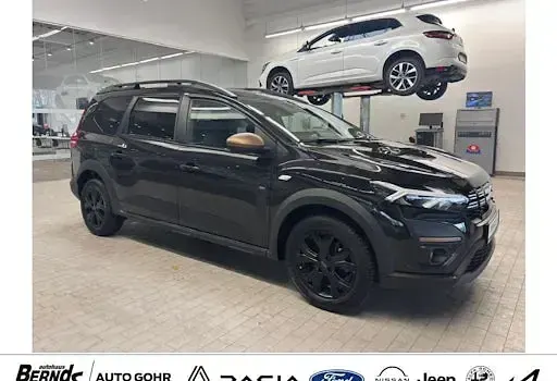 Gebraucht Dacia Jogger Extreme 110 PS (80 kW) 2025 Perlmuttschwarz met. (676) Van / Kleinbus