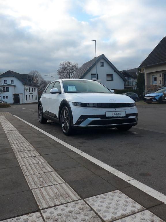 Neu Hyundai Ioniq 5 Dynamiq 125 kW (170 PS) 2025 Weiß SUV