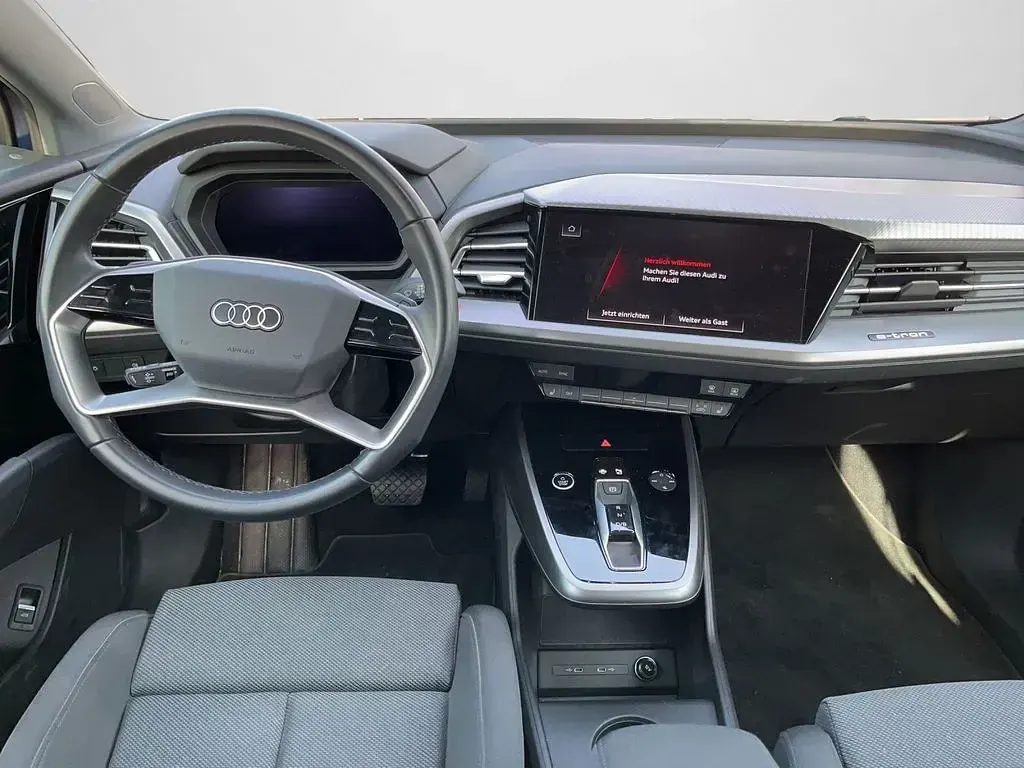 Second-hand Audi Q4 e-tron Sport 150 kW (204 CP) 2023 Albastru SUV