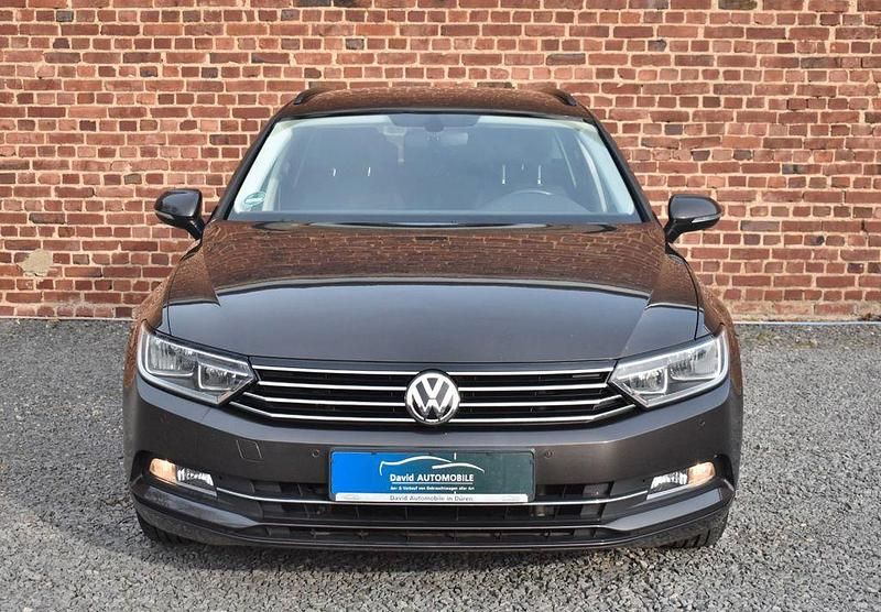 Gebraucht VW Passat 150 PS (110 kW) 2015 Braun Kombi