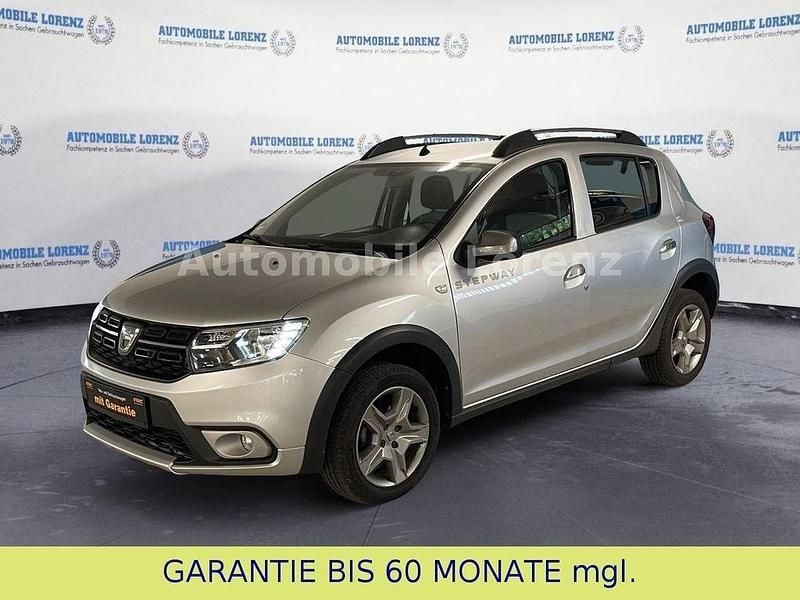 Silber Gebraucht 2021 Dacia Sandero Stepway Kleinwagen | 12.990 € (Superpreis) - Bild 1/4