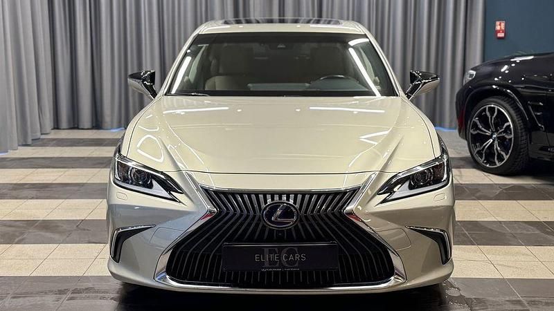 Gebraucht Lexus ES300 178 PS (130 kW) 2019 Beige Limousine