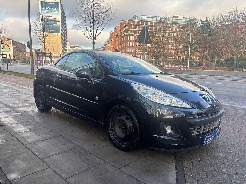 Gebraucht Peugeot 207 CC Roland Garros 120 PS (88 kW) 2011 Schwarz Cabrio