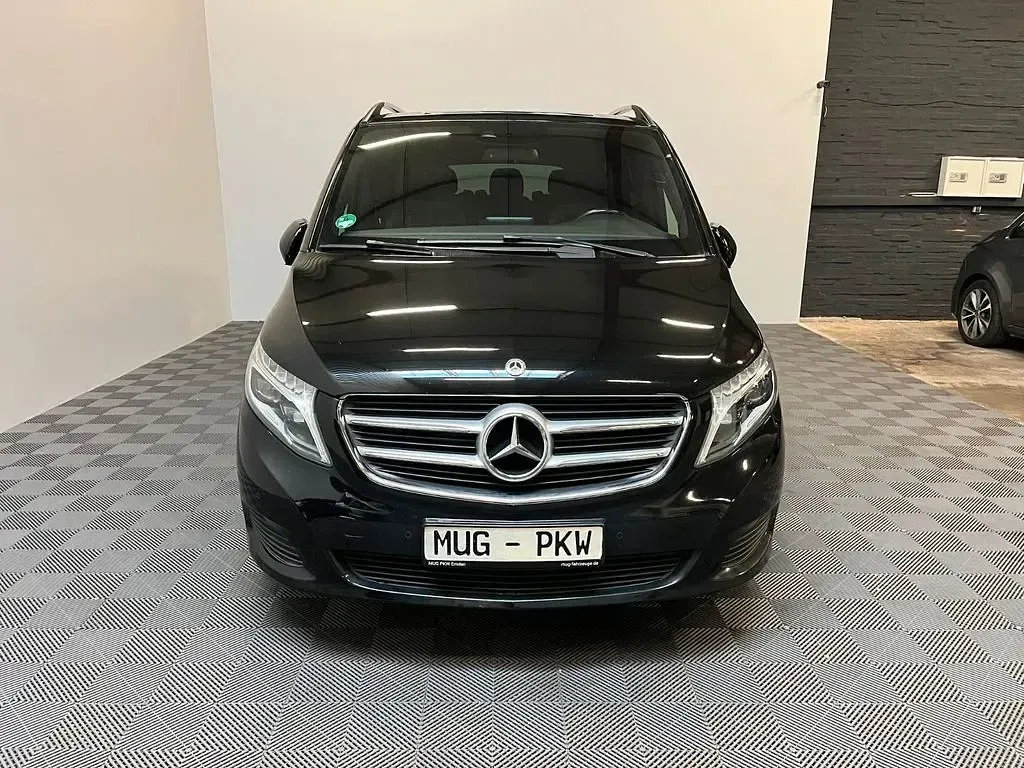 Gebraucht Mercedes V250 Avantgarde 190 PS (139 kW) 2018 Schwarz Van / Kleinbus