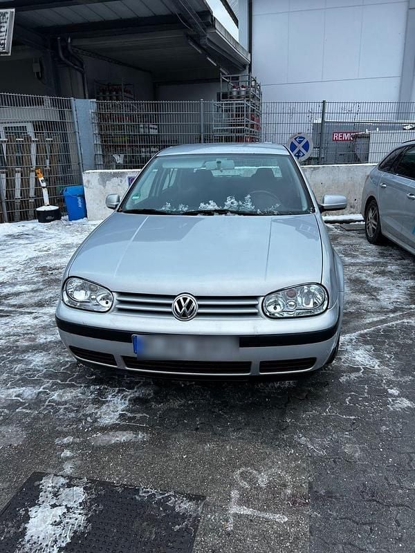 Silber Gebraucht 1999 VW Golf IV Basis Kombi | 1.050 € (Guter Preis) - Bild 1/4