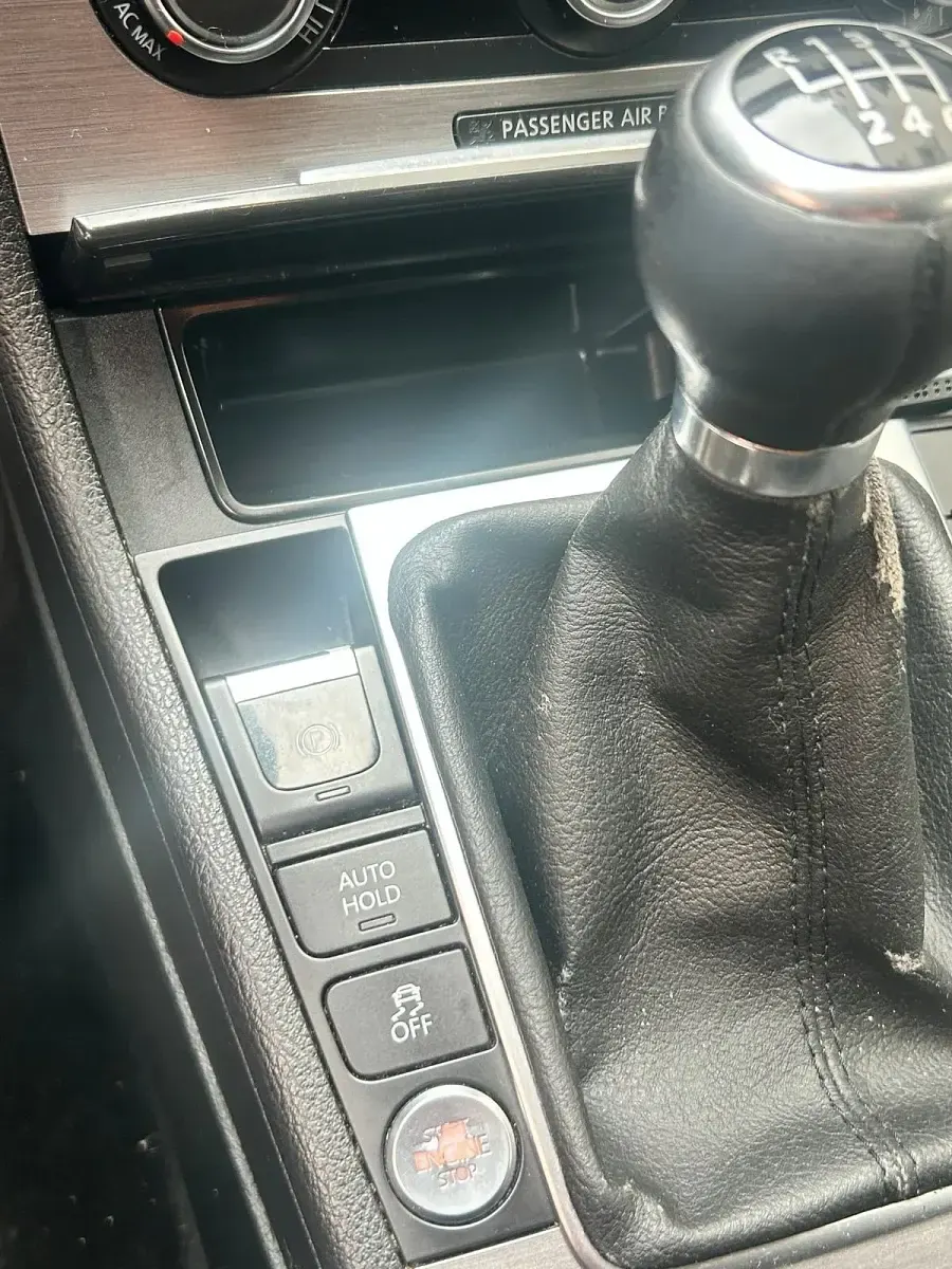 Second-hand VW Passat 170 CP (125 kW) 2012 Negru Berlinǎ