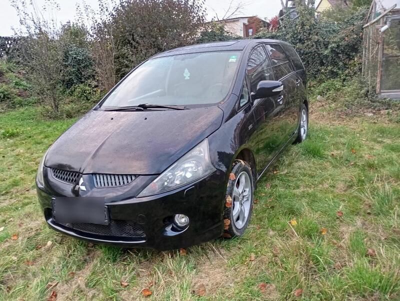 Silber Gebraucht 2007 Mitsubishi Grandis Van / Kleinbus | 3.350 € (Teuer) - Bild 1/4