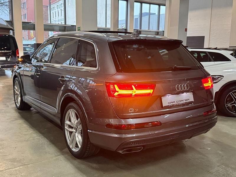 Gebraucht Audi Q7 S-Line 272 PS (200 kW) 2016 Grau SUV