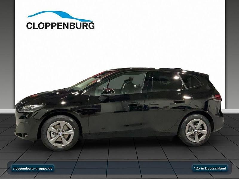 Neu BMW 218 Performance 136 PS (100 kW) 2026 Schwarz Van / Kleinbus