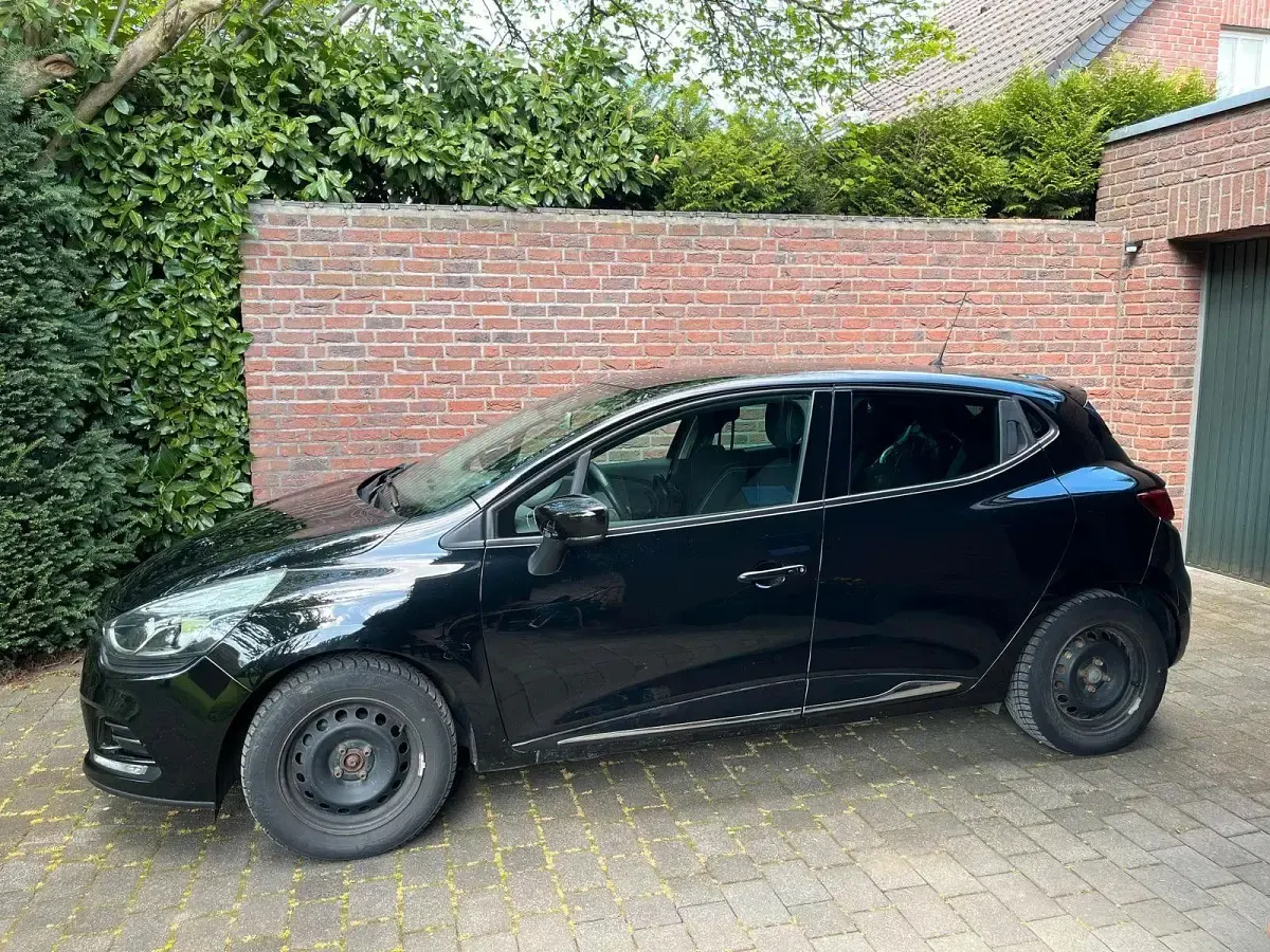 Gebraucht Renault Clio IV Evolution 91 PS (66 kW) 2019 Schwarz Kleinwagen