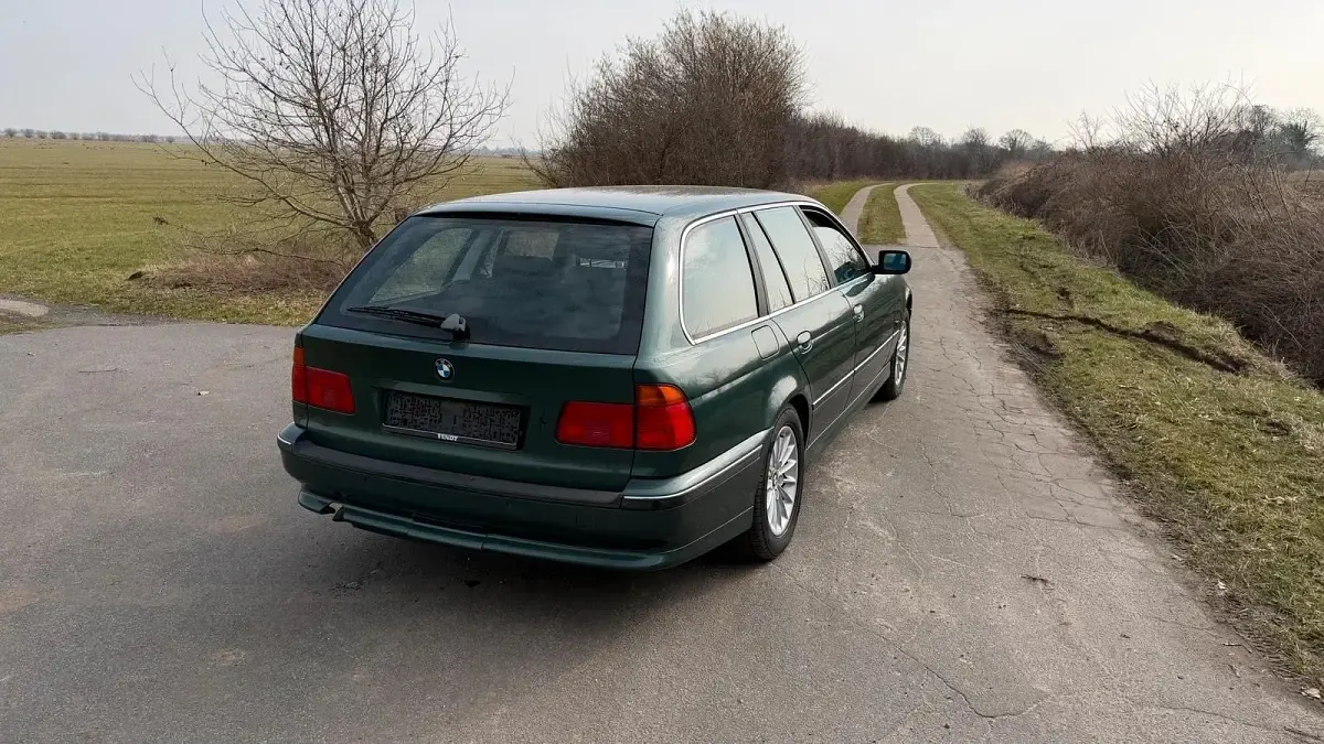Gebraucht BMW 530 184 PS (135 kW) 2000 Grün Kombi