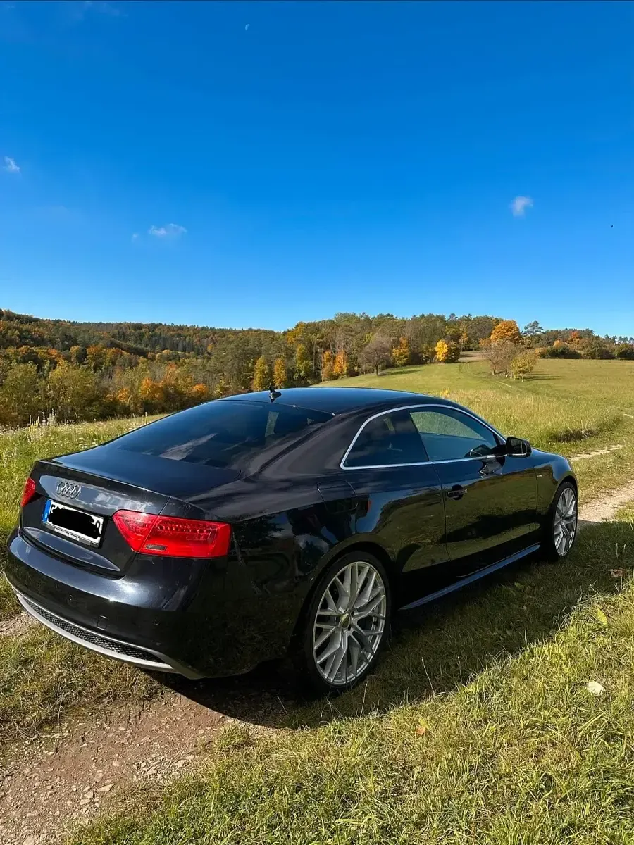 Second-hand Audi A5 S-Line 177 CP (130 kW) 2015 Albastru Coupe
