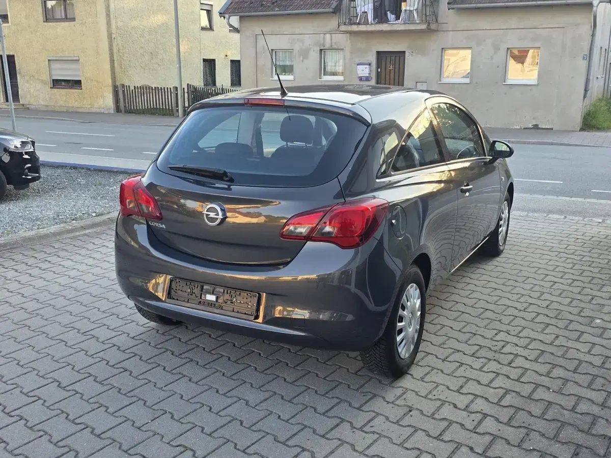 Gebraucht Opel Corsa 69 PS (50 kW) 2015 Schwarz Kleinwagen