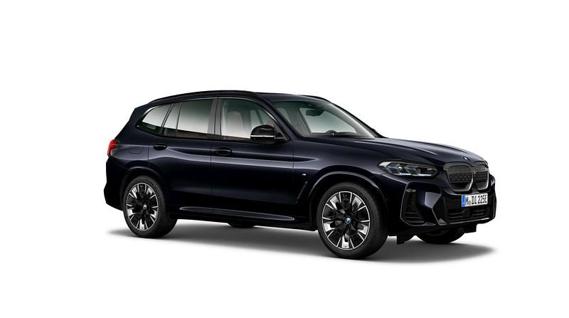 Gebraucht BMW iX3 Impressive 210 kW (286 PS) 2021 M carbonschwarz SUV