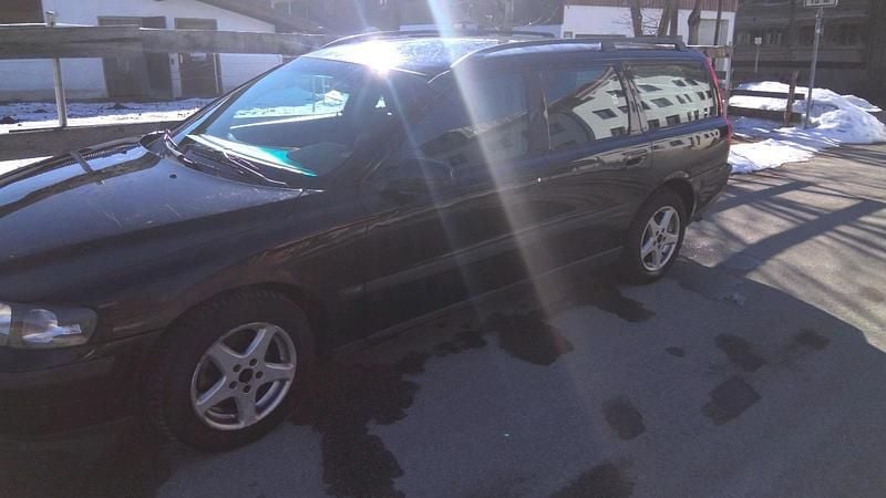 Gebraucht Volvo V70 140 PS (102 kW) 2001 Schwarz Kombi