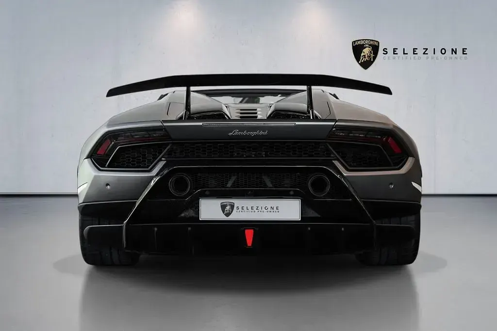 Usata Lamborghini Huracán 639 CV (469 kW) 2018 Grigio Cabrio
