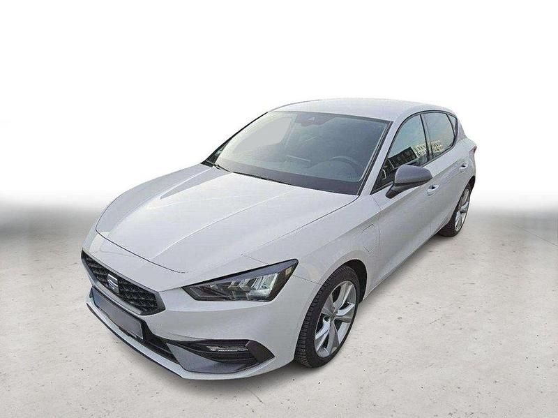 Gebraucht Seat Leon FR 204 PS (150 kW) 2021 Weiß Limousine