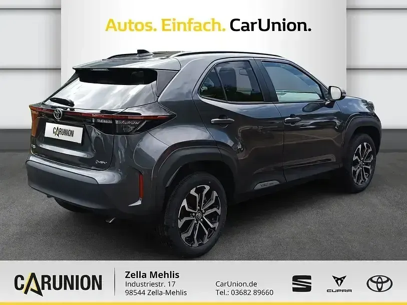 Neu Toyota Yaris Cross 131 PS (96 kW) 2026 Marlingrau SUV