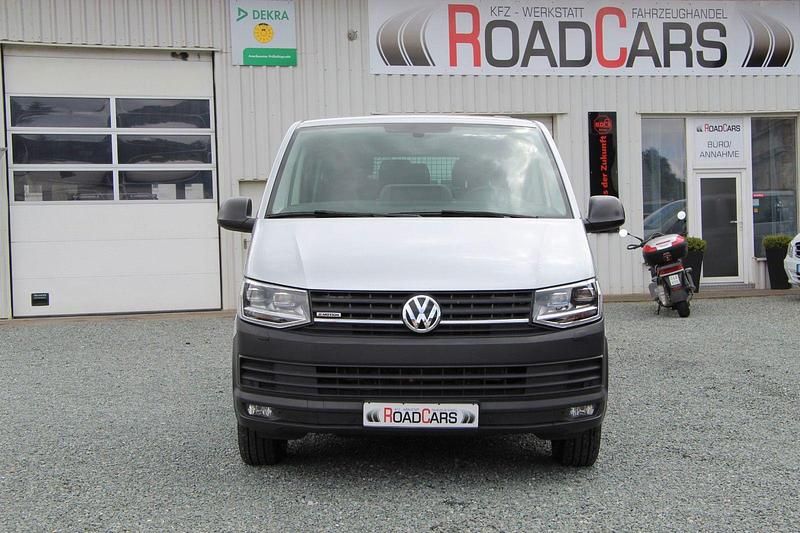 Gebraucht VW Transporter 150 PS (110 kW) 2020 Silber Van