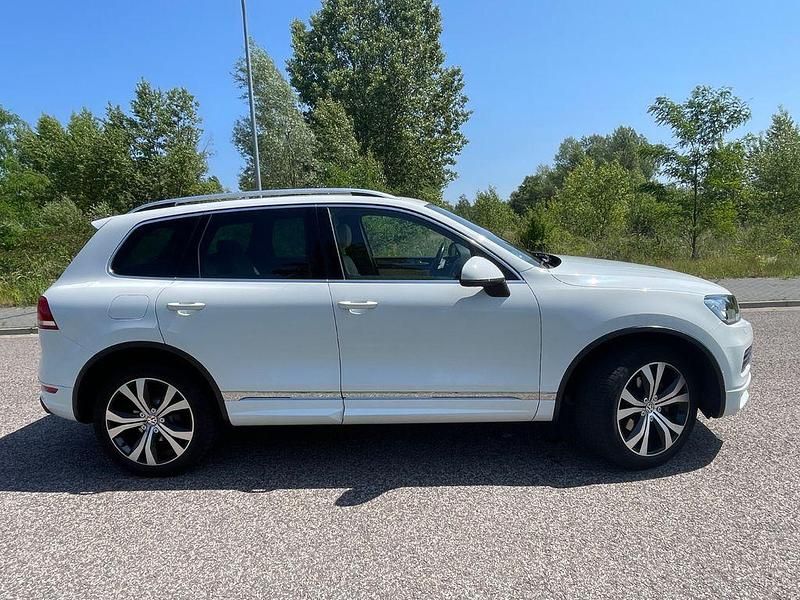 Gebraucht VW Touareg 245 PS (180 kW) 2014 Weiß SUV
