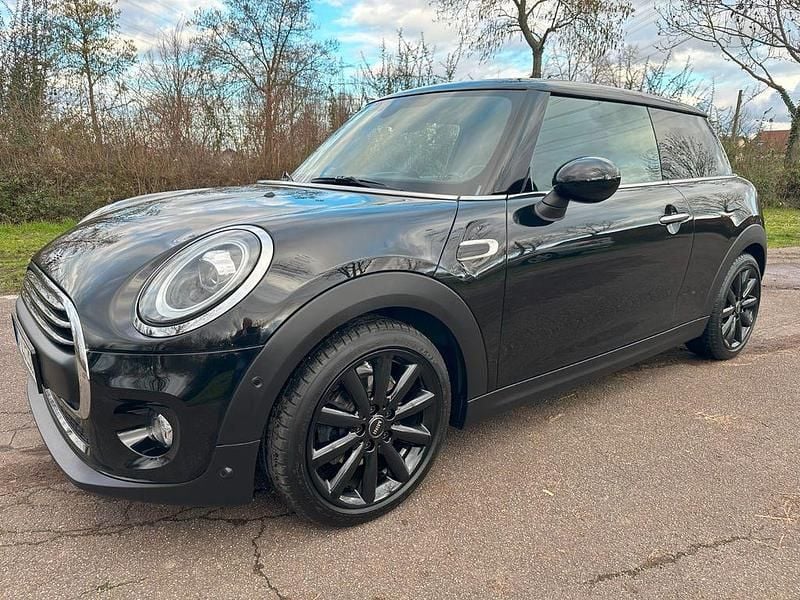 Schwarz Gebraucht 2018 Mini ONE Pepper Kleinwagen | 13.100 € (Fairer Preis) - Bild 1/4