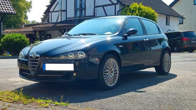 Schwarz Gebraucht 2009 Alfa Romeo 147 Kleinwagen | 1.200 € (Fairer Preis) - Bild 1/4