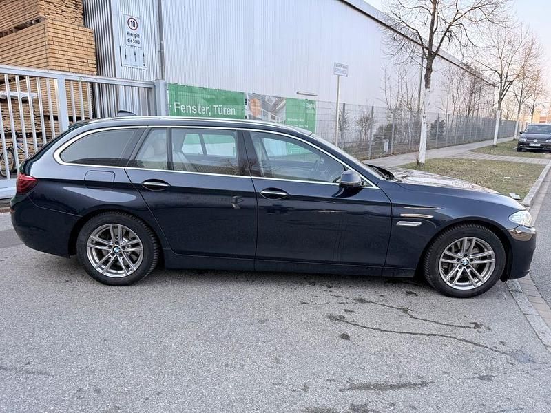 Gebraucht BMW 535 Luxury Line 313 PS (230 kW) 2017 Blau Kombi