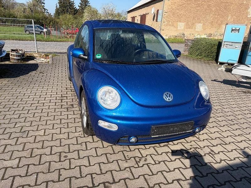 Second-hand VW Beetle 101 CP (74 kW) 2004 Albastru Hatchback