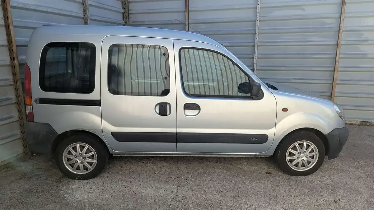 Gebraucht Renault Kangoo Expression 75 PS (55 kW) 2003 Space grau Van / Kleinbus