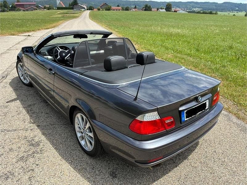 Gebraucht BMW 320 Cabriolet Performance 170 PS (125 kW) 2005 Grau Cabrio