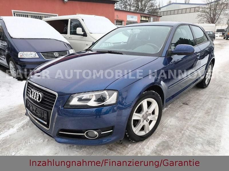 Blau Gebraucht 2011 Audi A3 Attraction Kleinwagen | 3.999 € (Guter Preis) - Bild 1/4