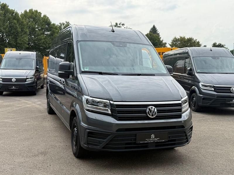 Gebraucht VW Crafter 177 PS (130 kW) 2023 Grau Van