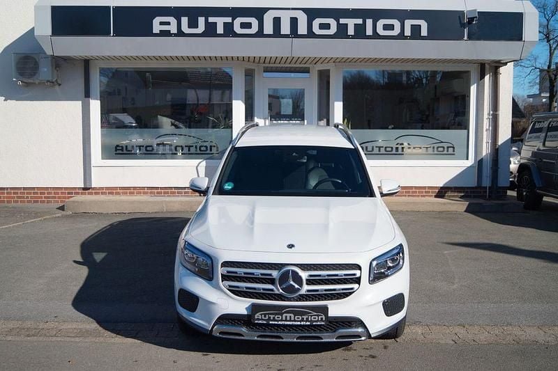 Gebraucht Mercedes GLB200 163 PS (119 kW) 2023 Weiß SUV