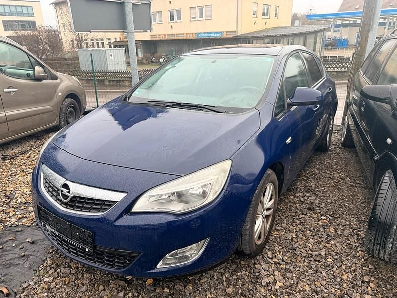 Gebraucht Opel Astra 116 PS (85 kW) 2011 Blau Limousine