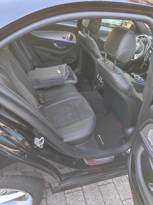 Gebraucht Mercedes E400 AMG 333 PS (244 kW) 2016 Schwarz Limousine