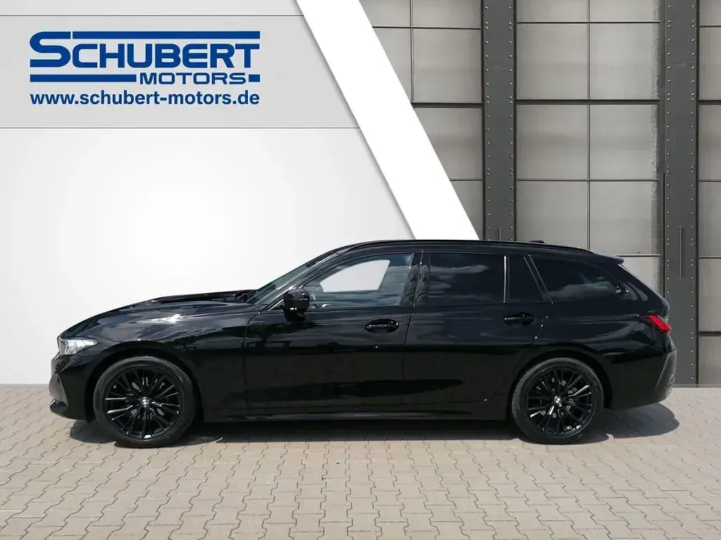 Gebraucht BMW 320 184 PS (135 kW) 2023 Schwarz Kombi