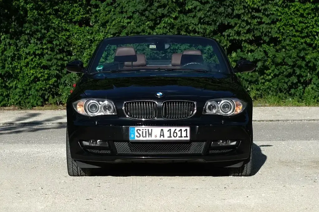 Gebraucht BMW 120 Cabriolet 170 PS (125 kW) 2009 Schwarz Cabrio