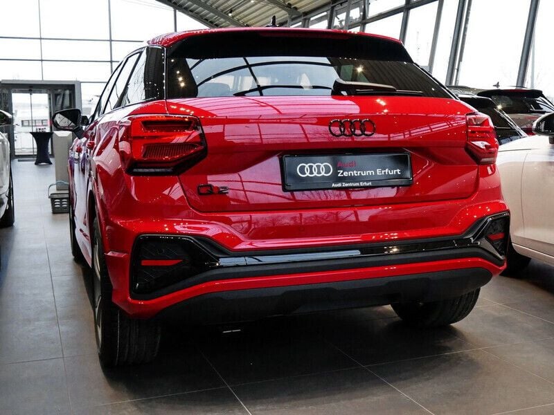 Gebraucht Audi Q2 S-Line 150 PS (110 kW) 2024 Rot SUV
