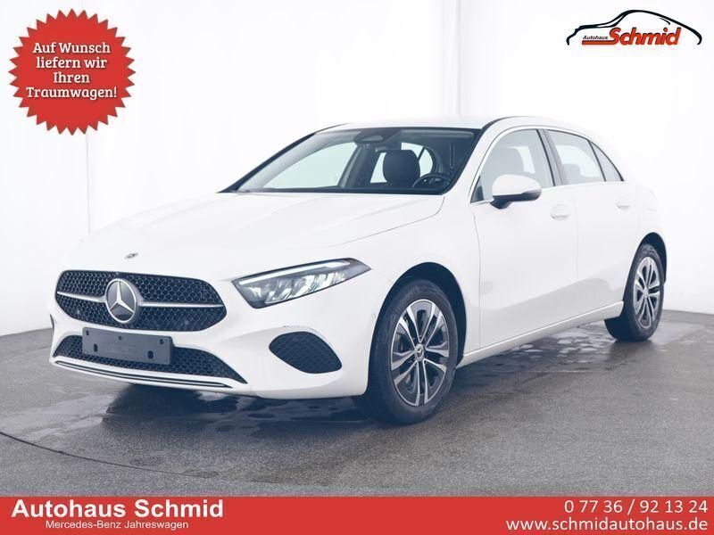 Polarweiß Gebraucht 2024 Mercedes A250 Limousine | 30.870 € (Guter Preis) - Bild 1/4