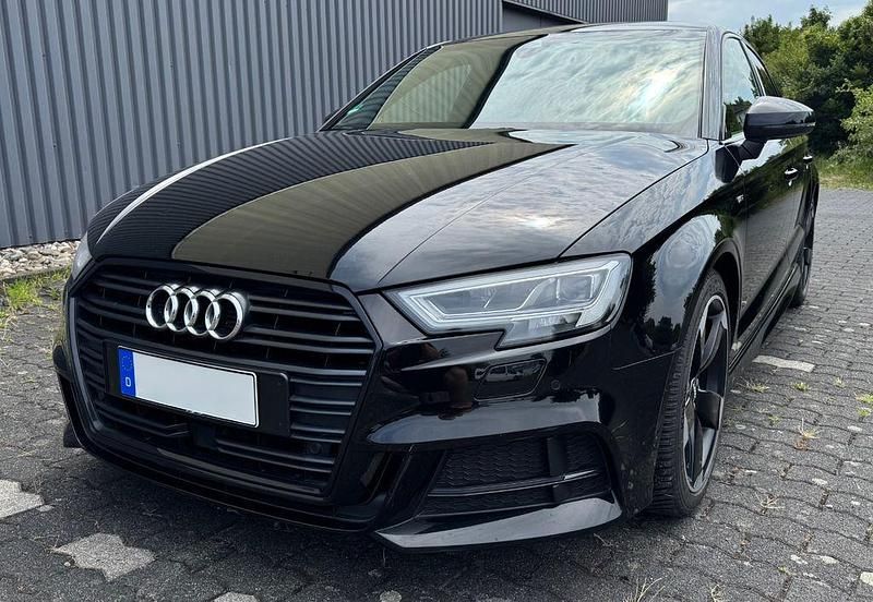 Schwarz Gebraucht 2017 Audi A3 S-Line Limousine | 19.990 € (Fairer Preis) - Bild 1/4