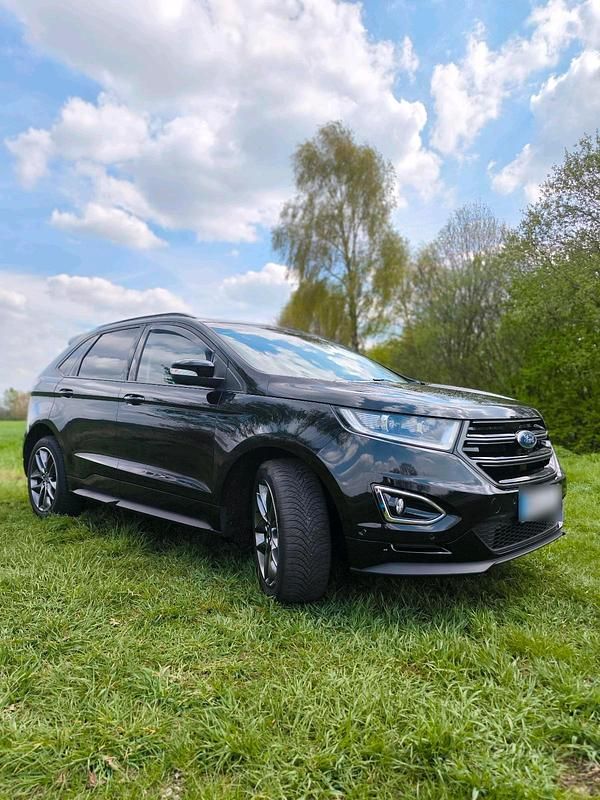 Second-hand Ford Edge Sport 209 CP (153 kW) 2017 Negru SUV