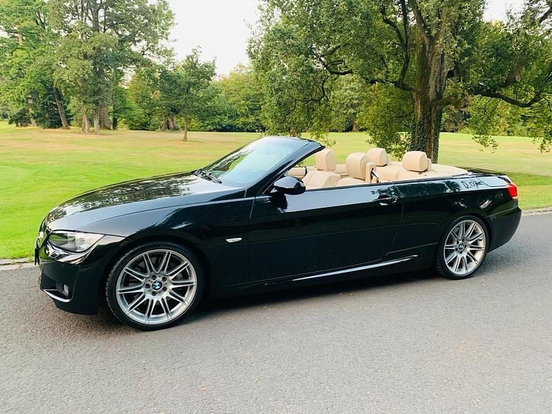 Schwarz Gebraucht 2008 BMW 335 Cabriolet Comfort Edition Cabrio | 34.600 € - Bild 1/4